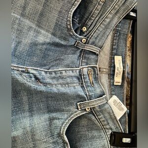 Levi’s Jeans Co. Women’s straight leg 505 Jeans
